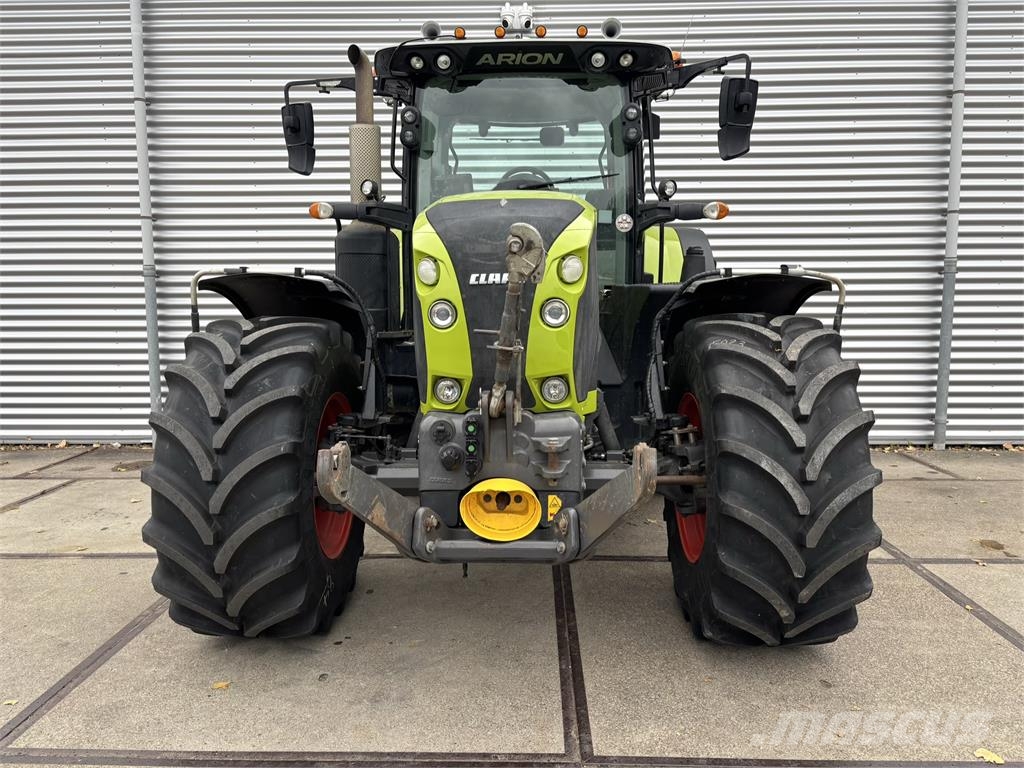 CLAAS Arion 650 CMATIC CIS Tractoren