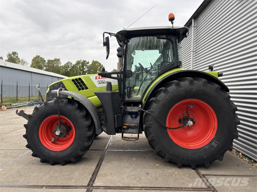 CLAAS Arion 650 CMATIC CIS Tractoren