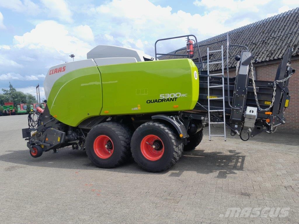 CLAAS Quadrant 5300 RC Sklízecí mlátičky