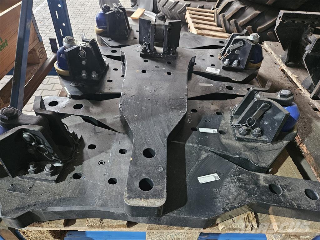 Diverse CNH Trekhaken Sonstige Landmaschinen