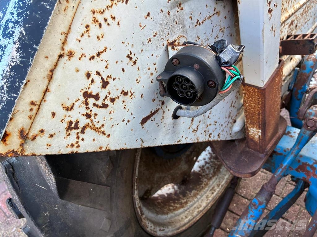 Ford 3000 拖拉机/农用车
