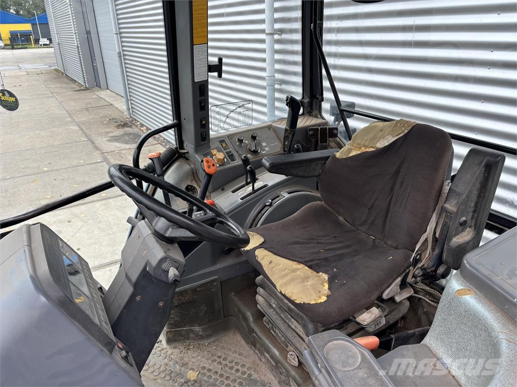 Ford 6640SLE 曳引機