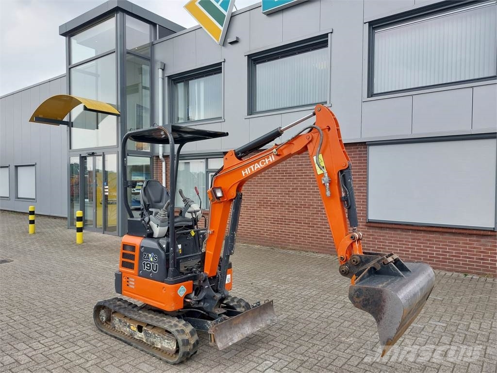 Hitachi 19U-5A Minigraafmachine Agriculture - Others