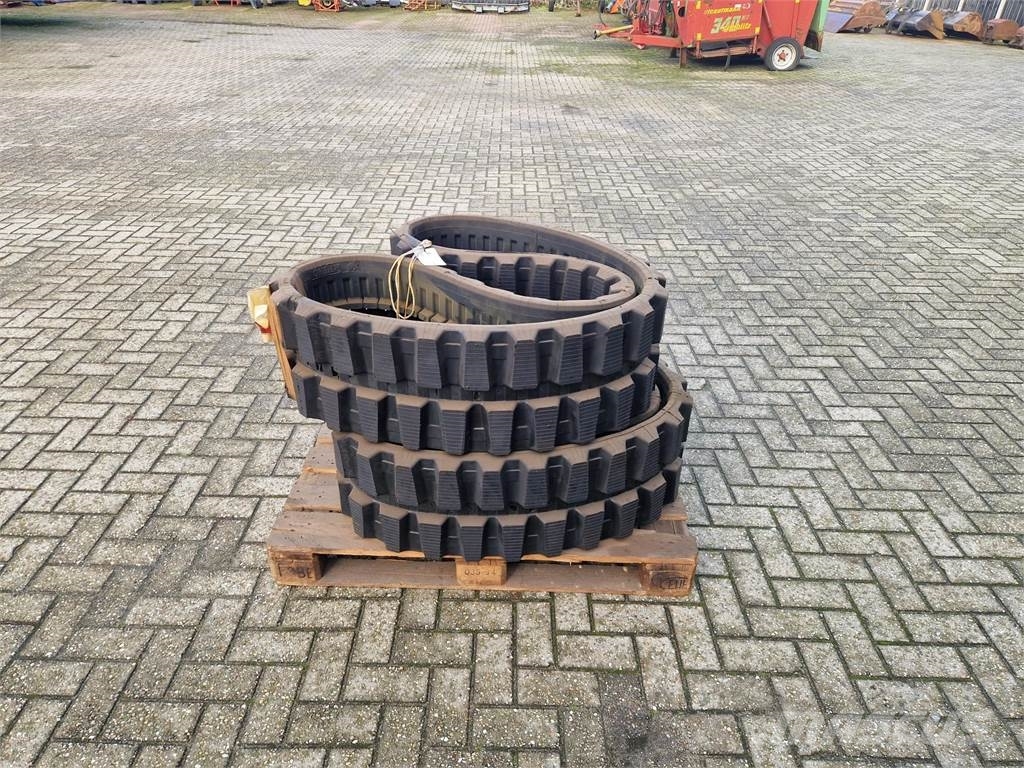 Hitachi ZX30/ZX35 Tracks (NIEUW) Agriculture - Others