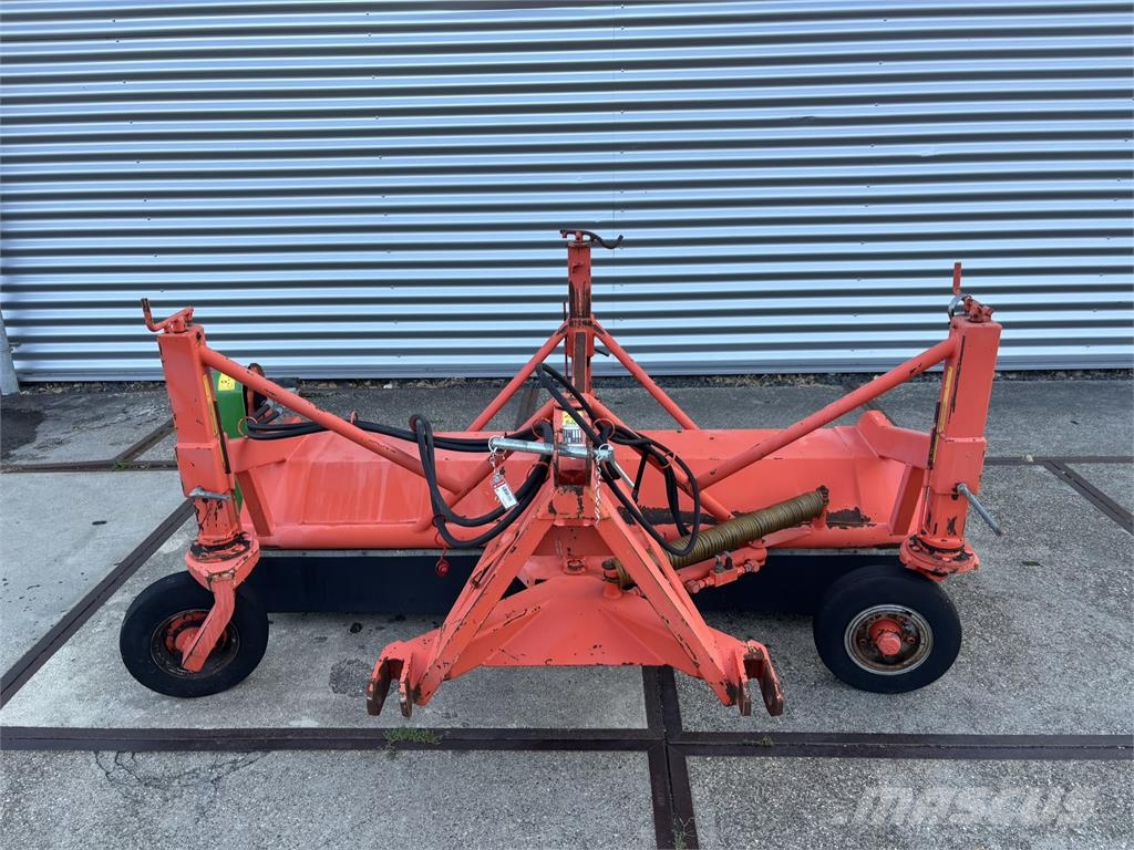 Holaras Front Veegmachine H-220-HV Lantbruk - Övrigt