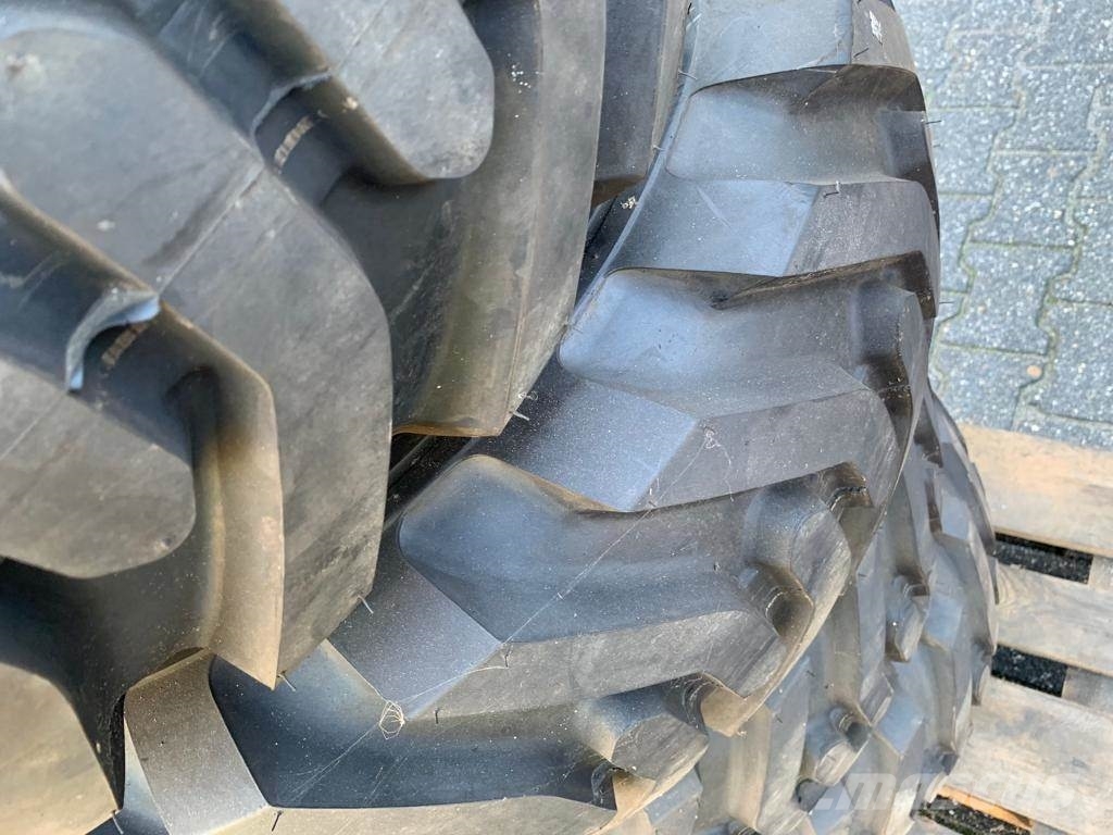 Kumho 12-16.5 Banden الجرارات