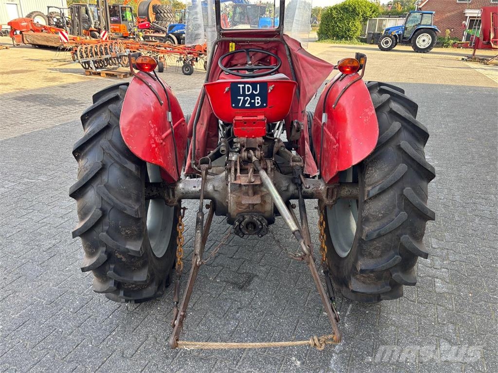 Massey Ferguson 35 Traktoren