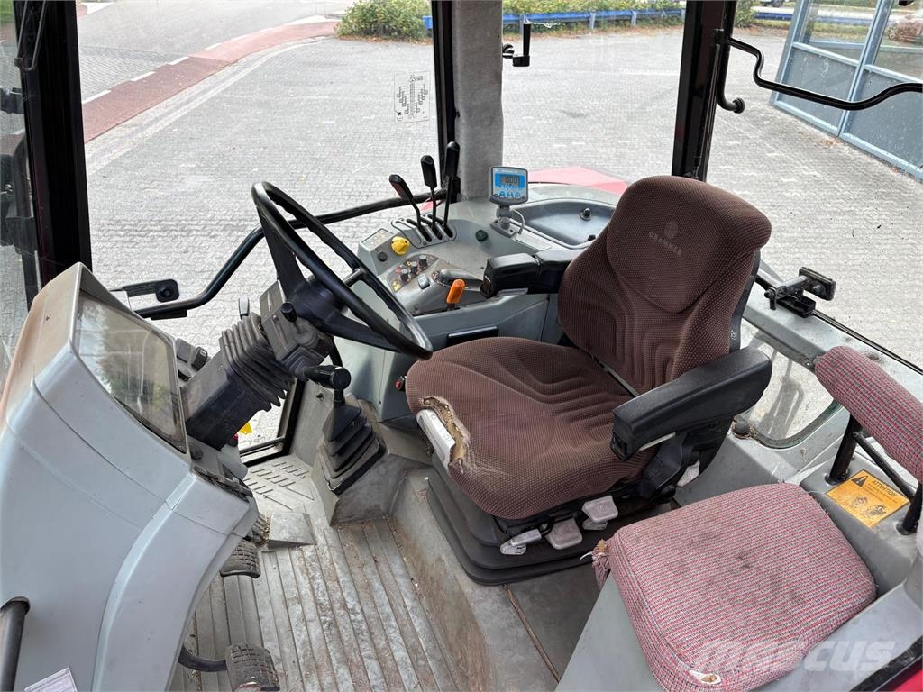 Massey Ferguson 6180 DynaShift Traktoriai