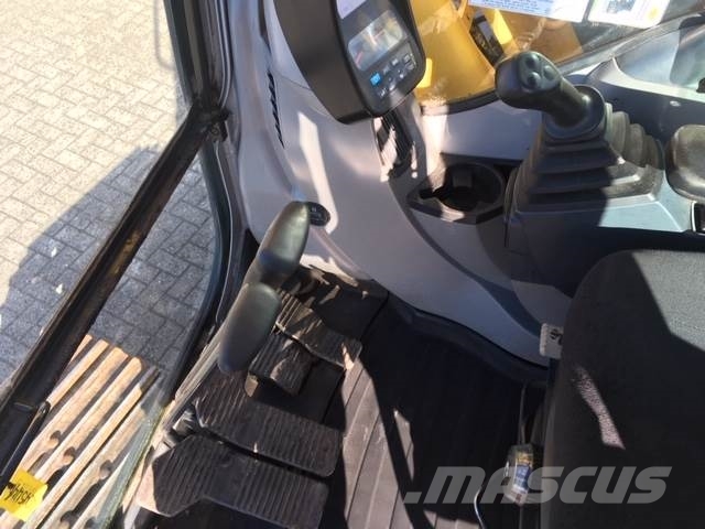 New Holland E225B Rupsgraafmachine Kāpurķēžu ekskavatori