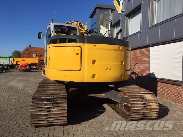 New Holland E225B Rupsgraafmachine Kāpurķēžu ekskavatori