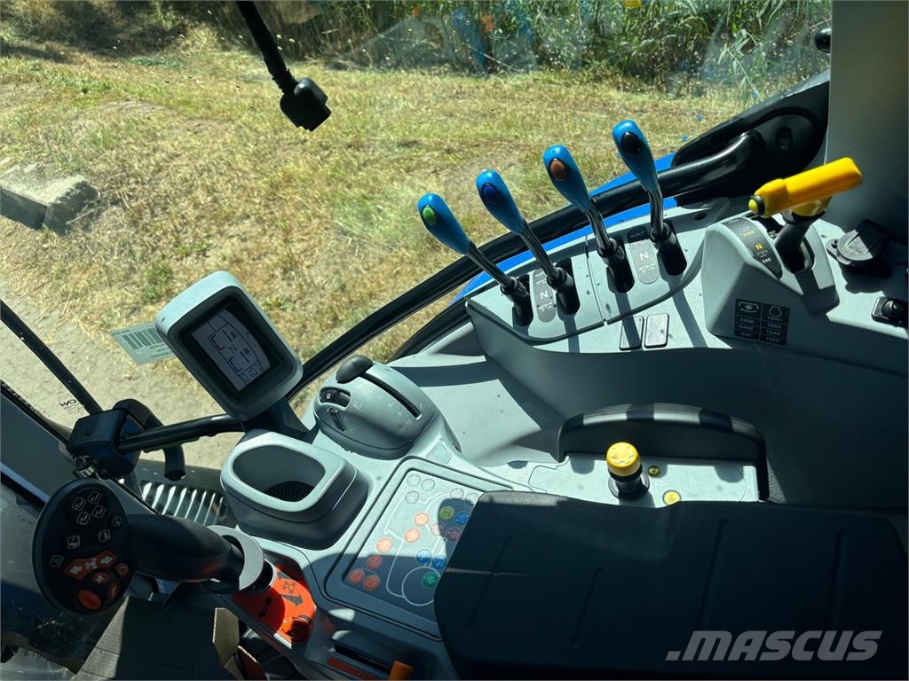 New Holland T6 145 DC (NIEUW) الجرارات