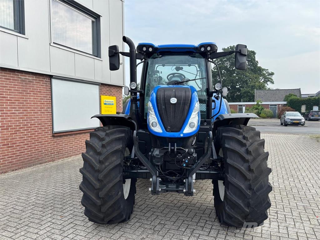 New Holland T6 155 AC (NIEUW) Tractores