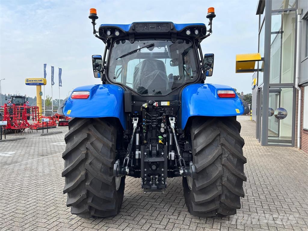 New Holland T6 155 AC (NIEUW) Tractores