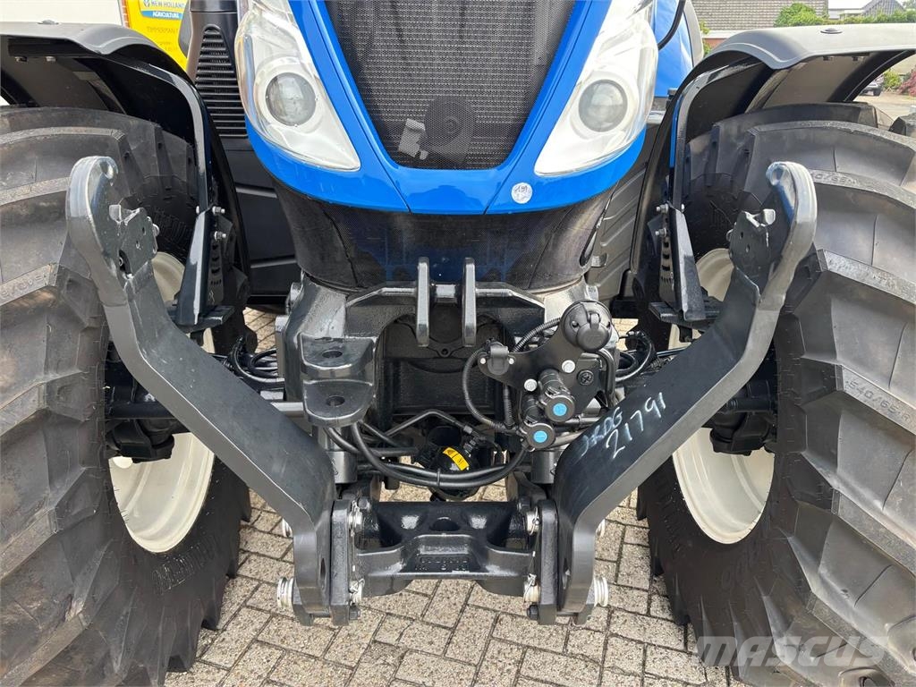 New Holland T6 155 AC (NIEUW) Tractores