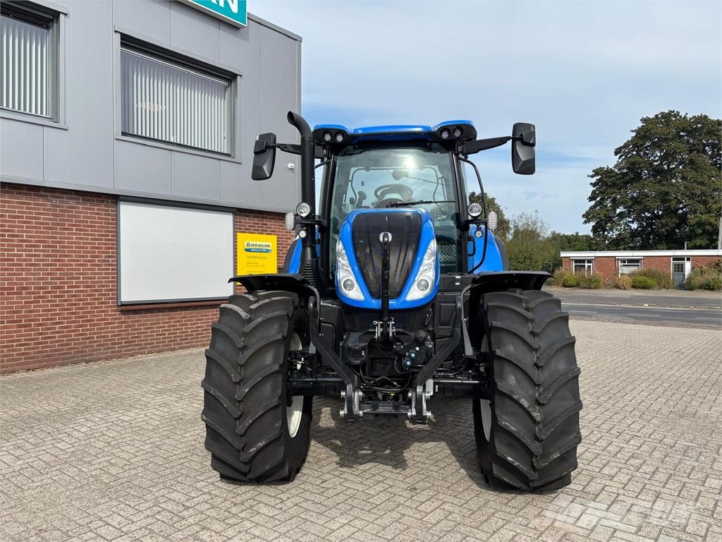 New Holland T6 180 AC (NIEUW) Traktoren
