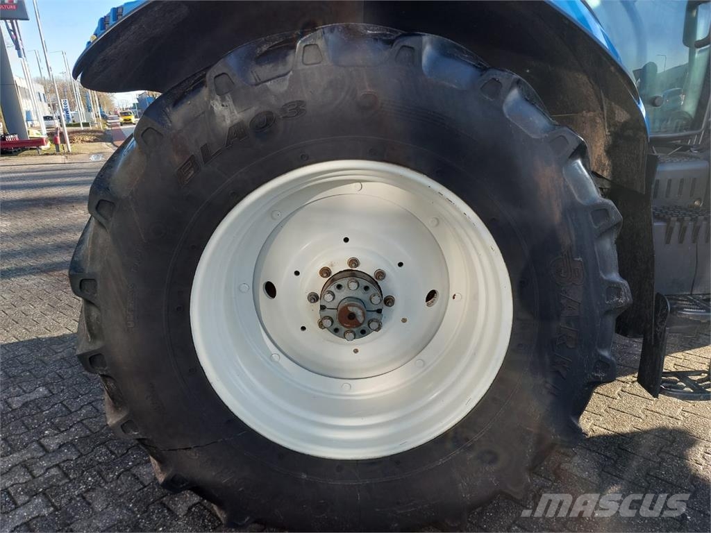 New Holland T7.210 AC Traktorji