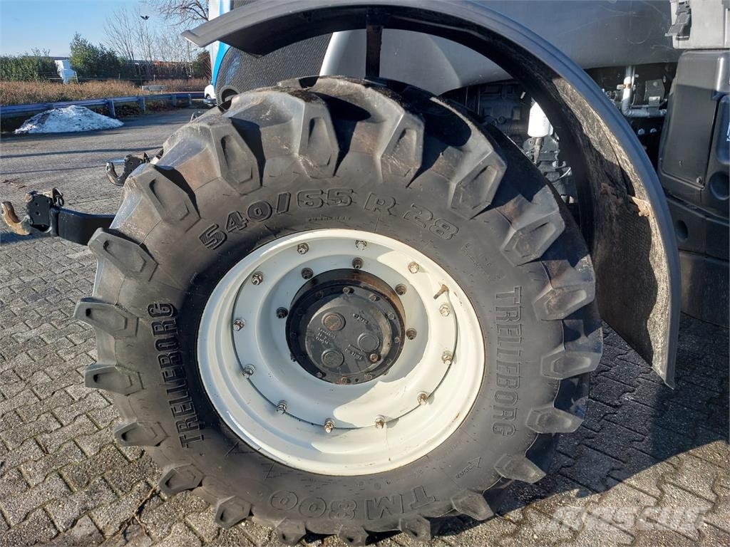 New Holland T7.210 AC Traktorji