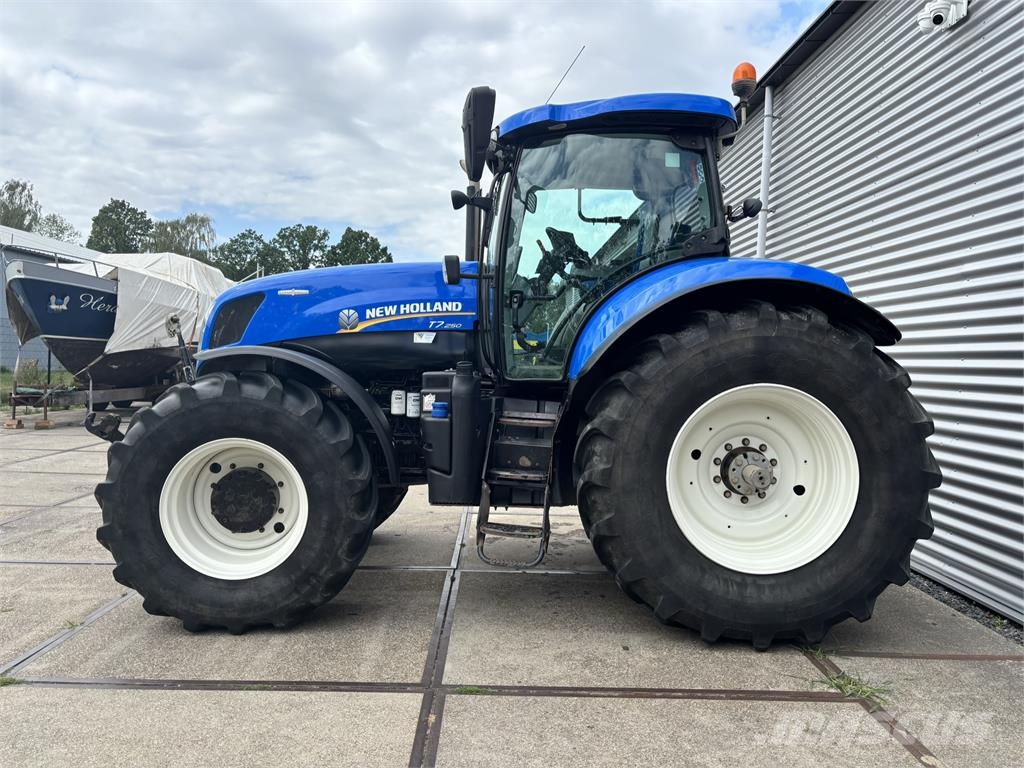 New Holland T7.250 Auto Command Tractores