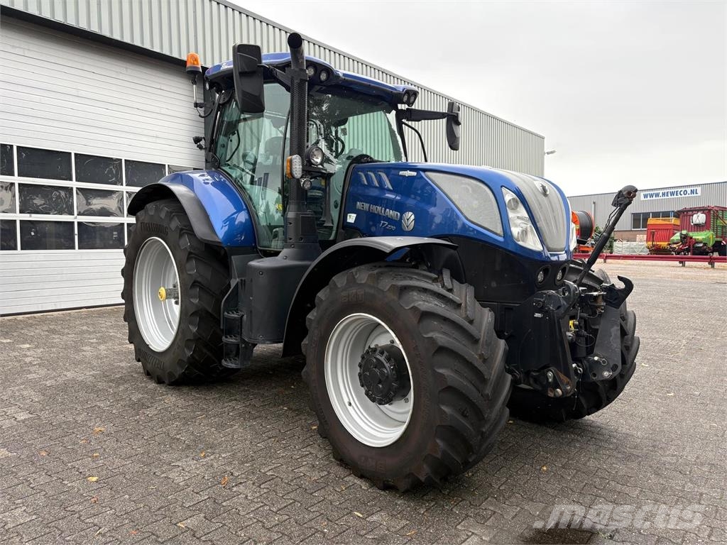 New Holland T7.270 AC Blue Power Traktorid