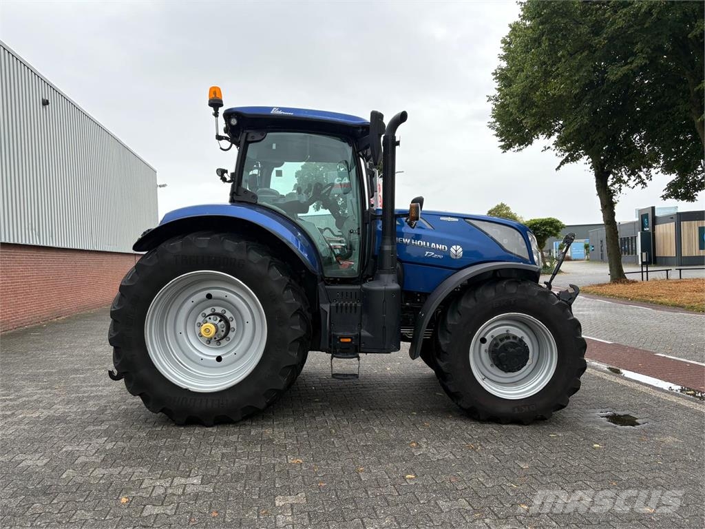 New Holland T7.270 AC Blue Power Traktorid
