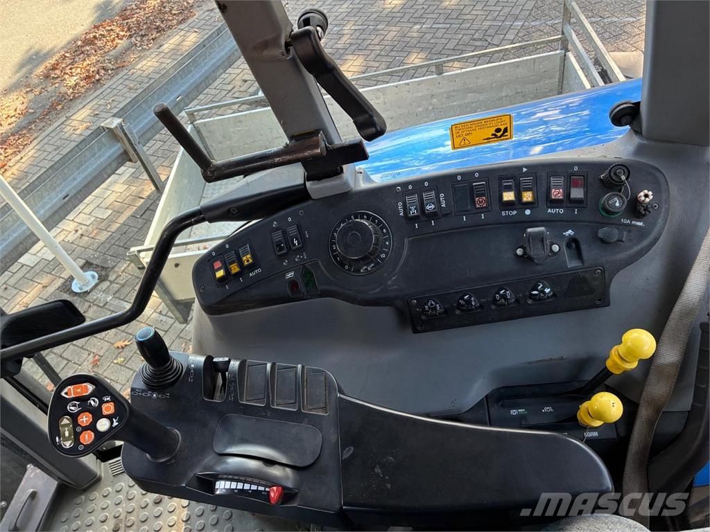 New Holland T7530 (CVX160) Traktoriai
