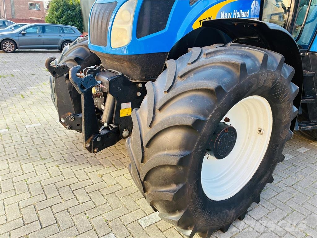 New Holland T7530 (CVX160) Traktoriai