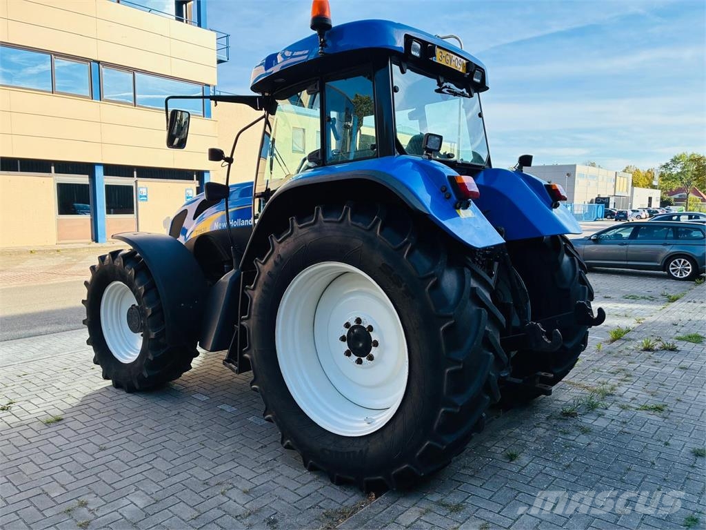 New Holland T7530 (CVX160) Traktoriai
