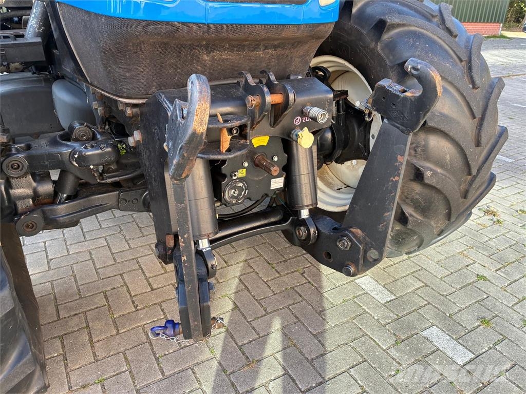 New Holland T7530 (CVX160) Traktoriai