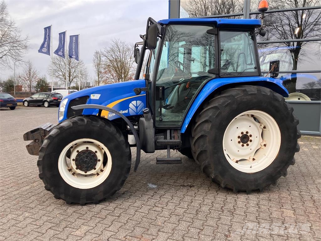New Holland TL100A Traktorid