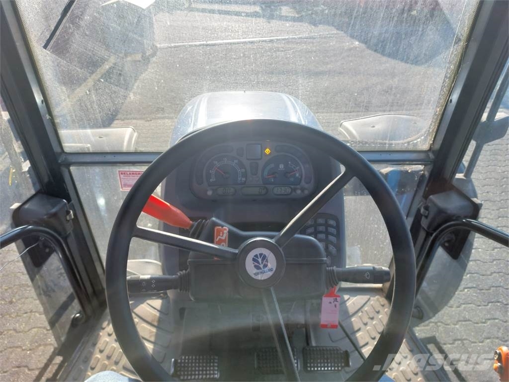 New Holland TL100A Traktorid