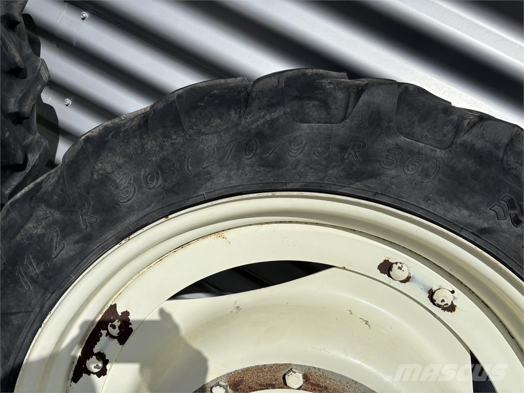  Set Alliance Banden 270/95R36 Verstelbare Velgen Traktoren