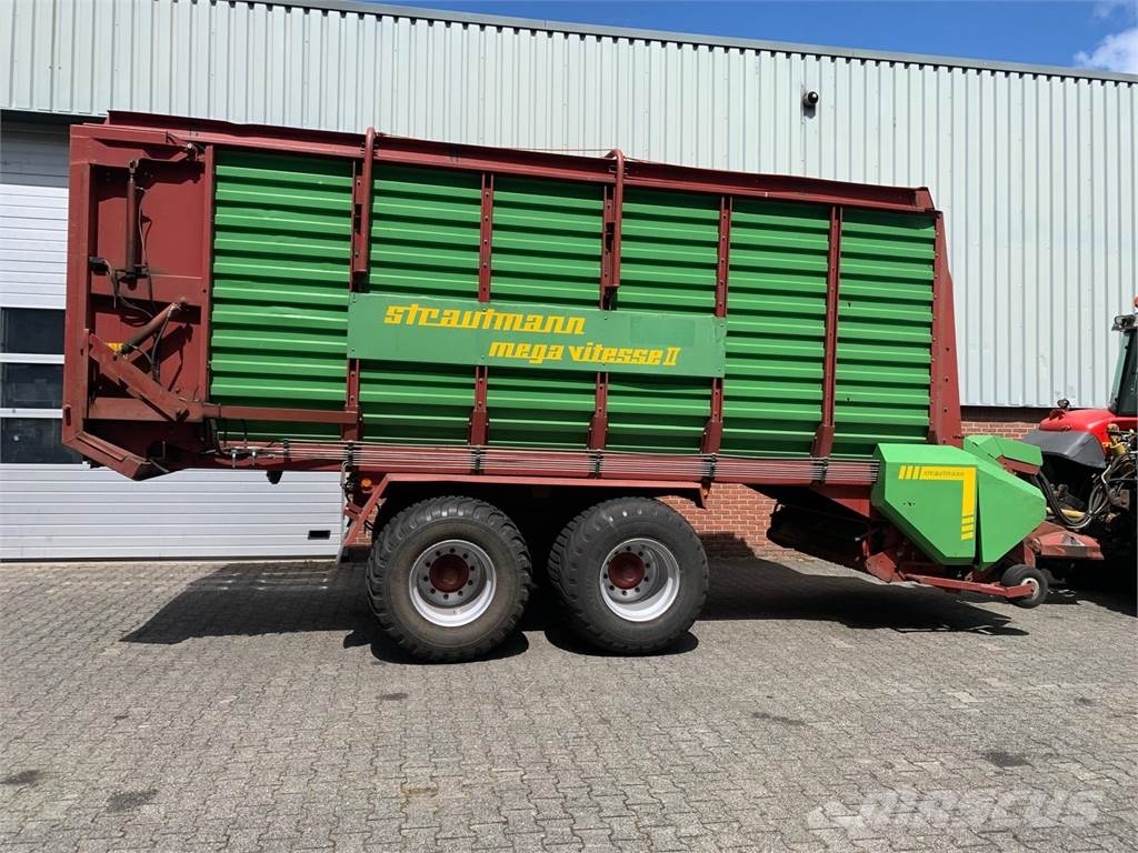 Strautmann Mega Vitesse II Opraapwagen Sonstige Landmaschinen