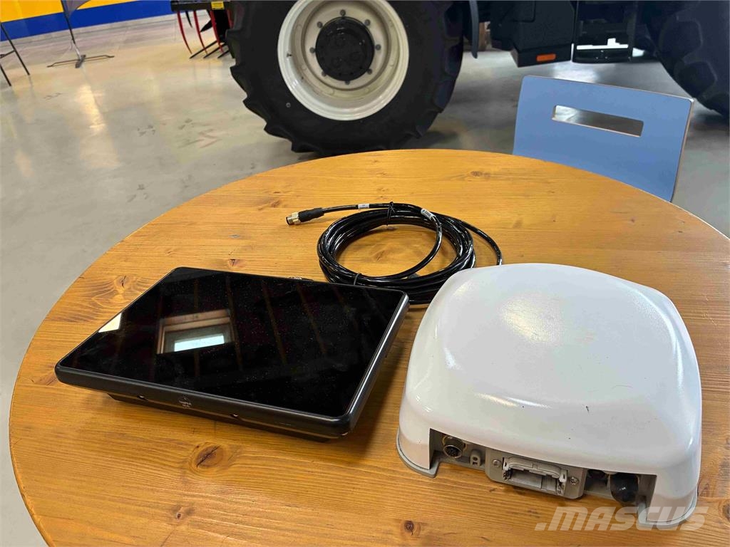 Trimble Müller XCN 1060 + NAV900 Traktori
