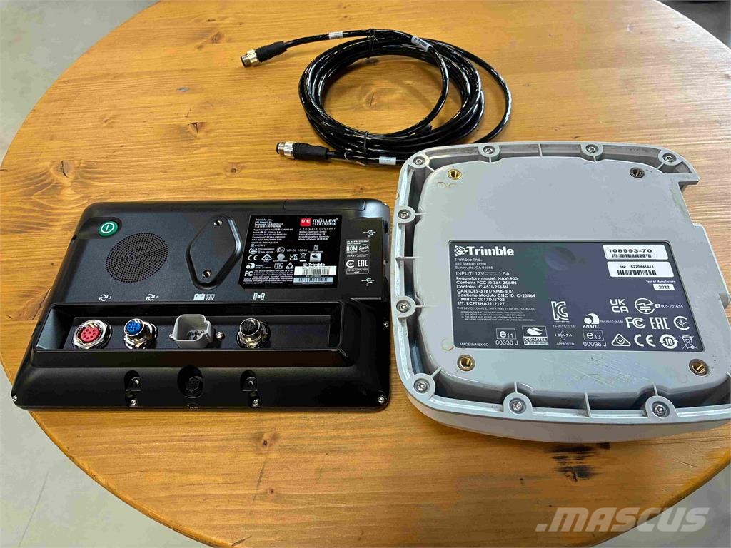 Trimble Müller XCN 1060 + NAV900 Traktori