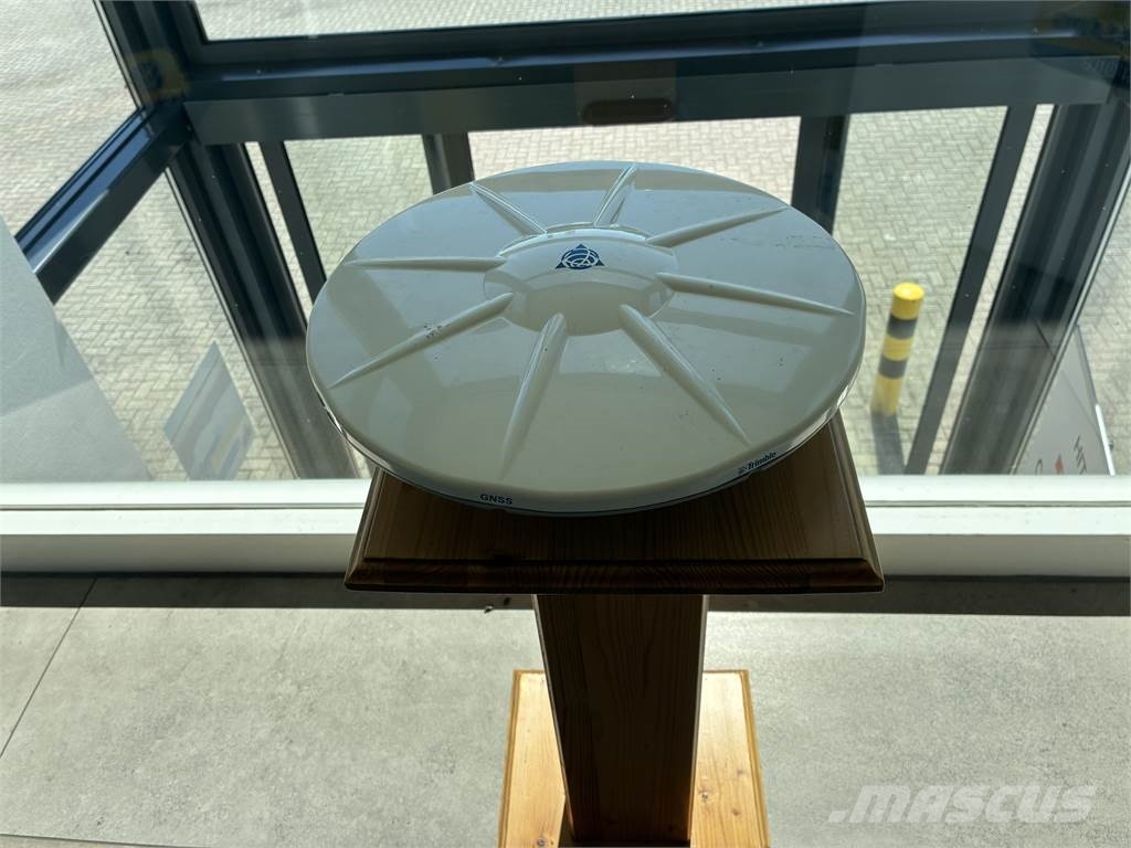 Trimble RTK Radio GPS 曳引機