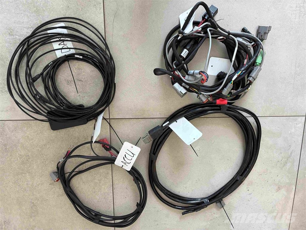 Trimble XCN 1050 + NAV900 + EZPilot Tractoren