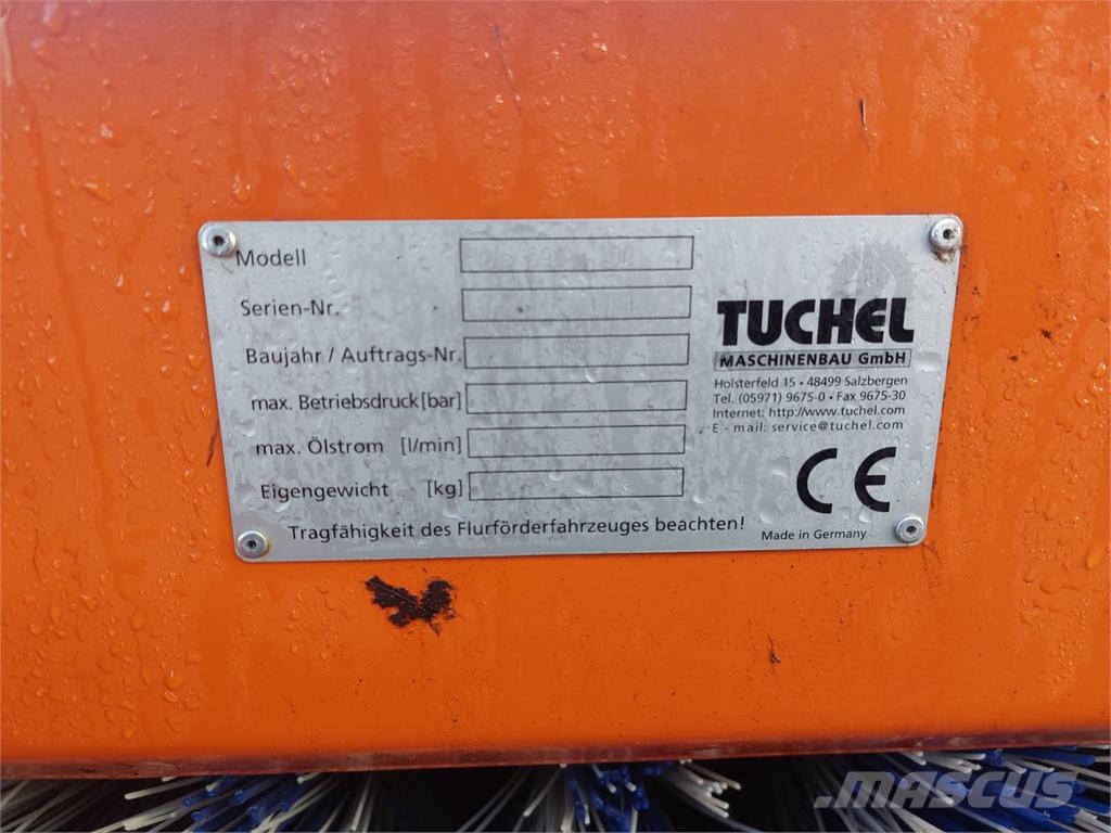 Tuchel Plus 590/200 Veegmachine 农业机械-其他