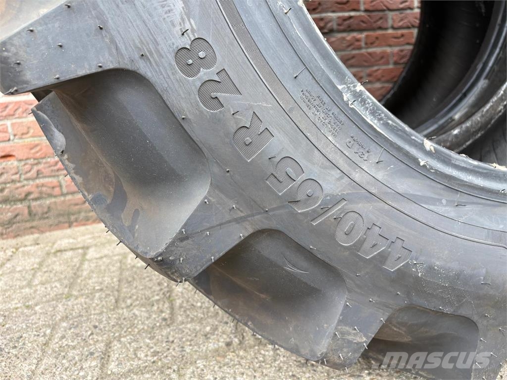 Vredestein 540/65R38 en 440/65R28 Banden Tractores