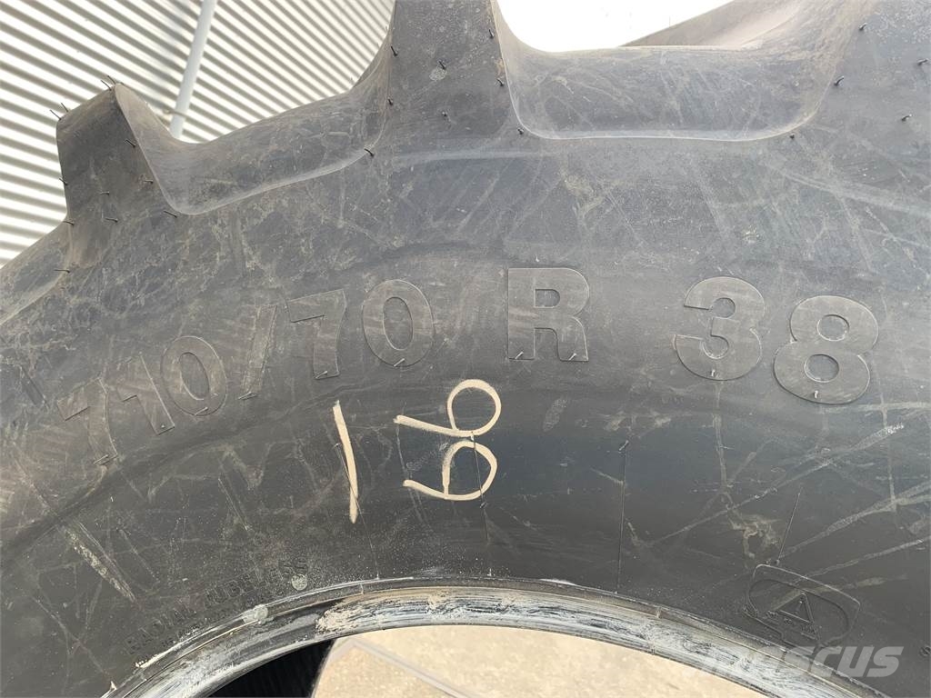 Vredestein 710/70R38 Banden Traktorji