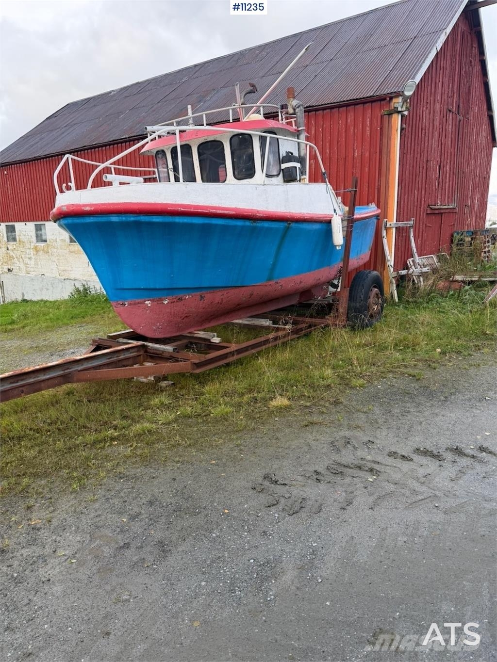  24 fots båt med Saab 22 motor مكونات أخرى