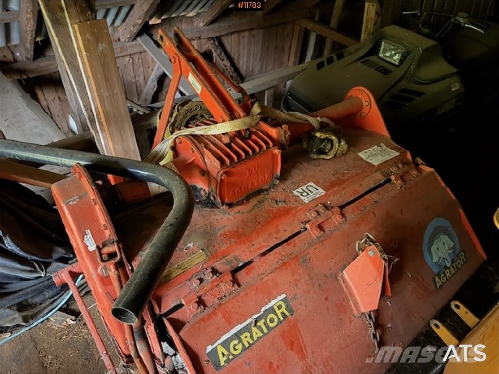 Agrator UR/1300 C Прочее почвообрабатывающее оборудование