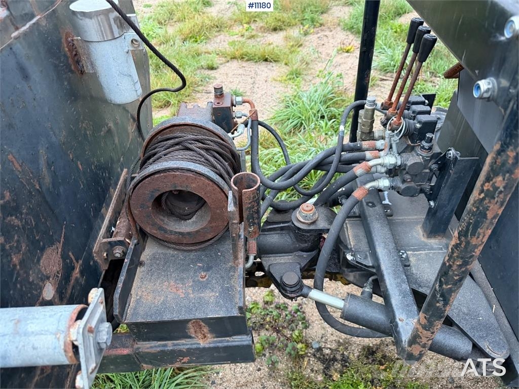 Alstor 8x8 Loader cranes