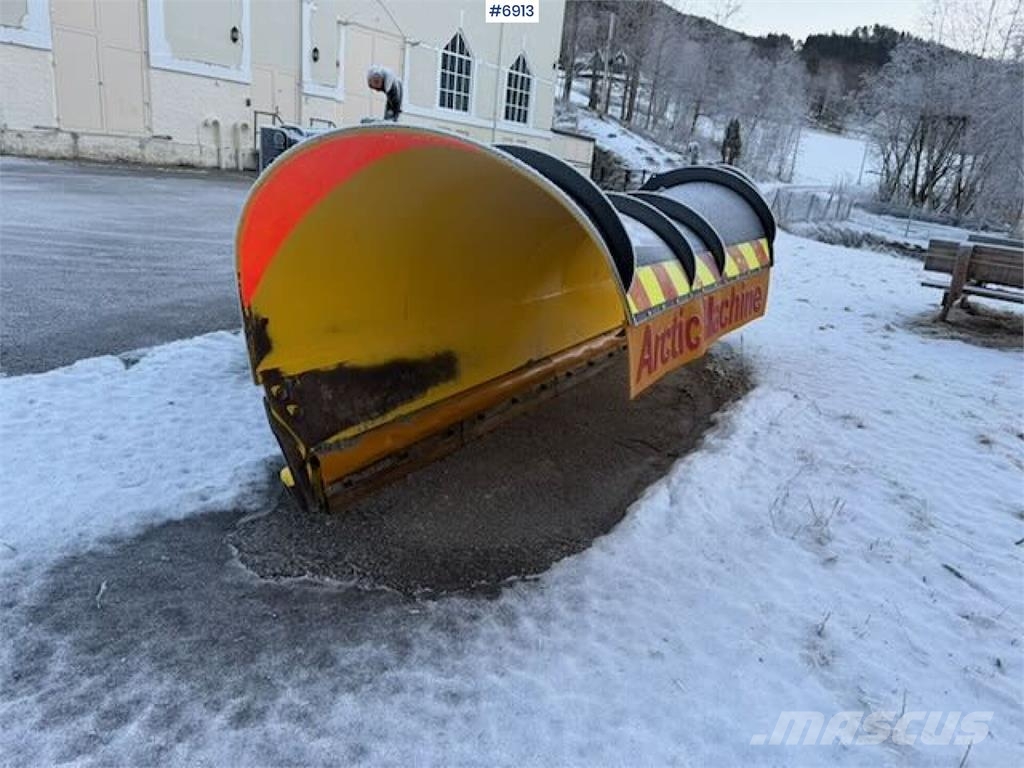 Arctic Machine Snøskjær حراثات ونصول الجليد