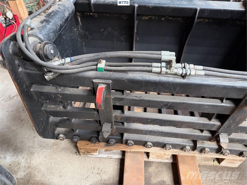  Blokk kutter til silo Cita ražas novākšanas tehnika