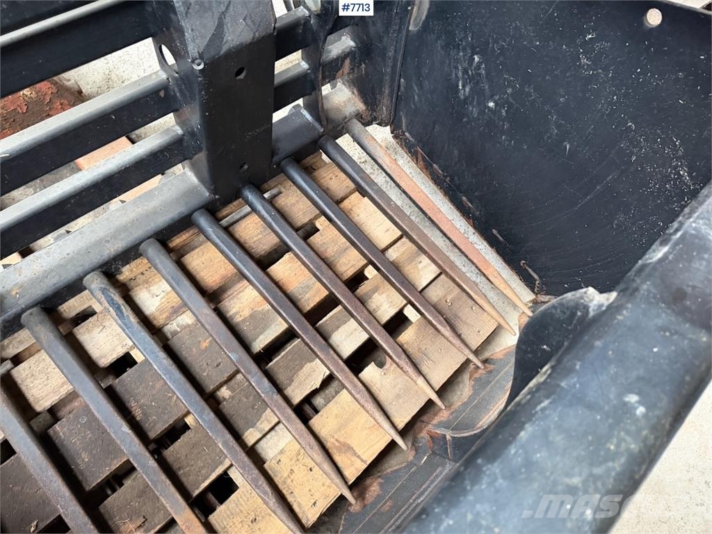  Blokk kutter til silo Cita ražas novākšanas tehnika