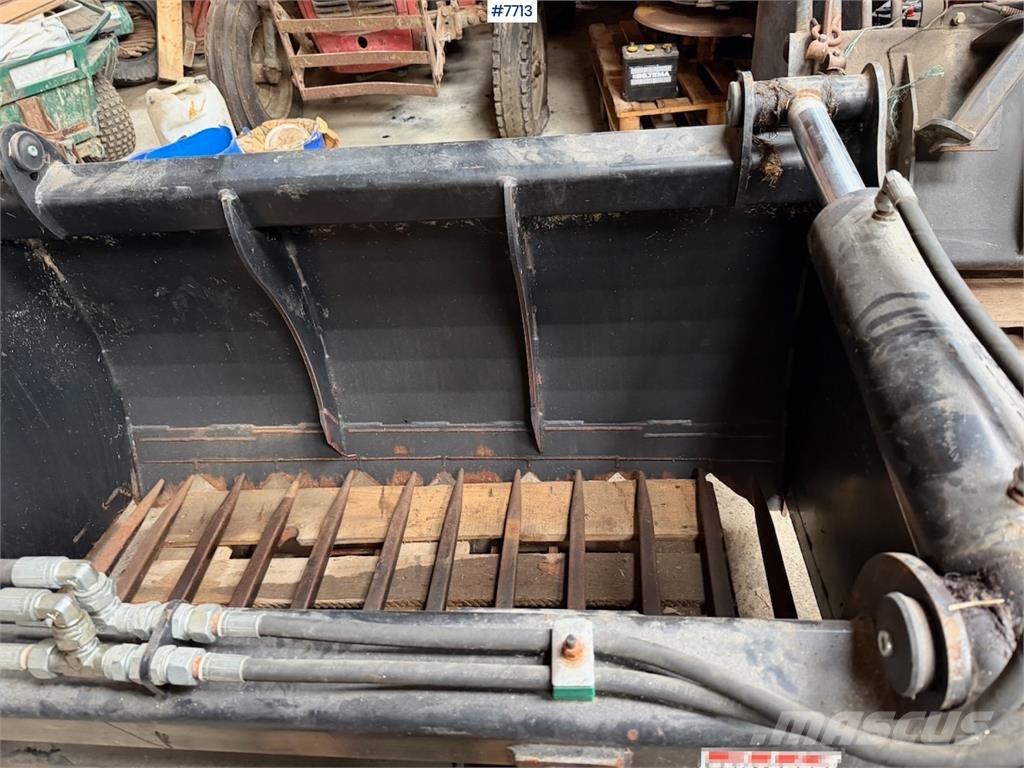  Blokk kutter til silo Cita ražas novākšanas tehnika