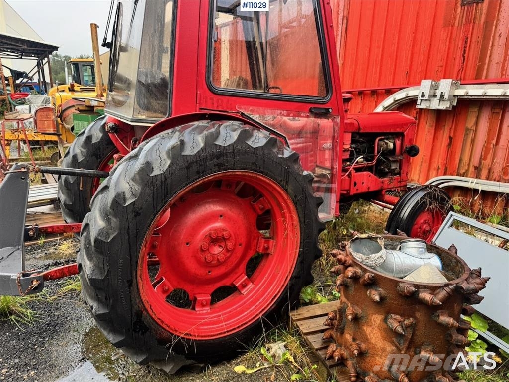 Bolinder-Munktell BM 400 Buster Tractors