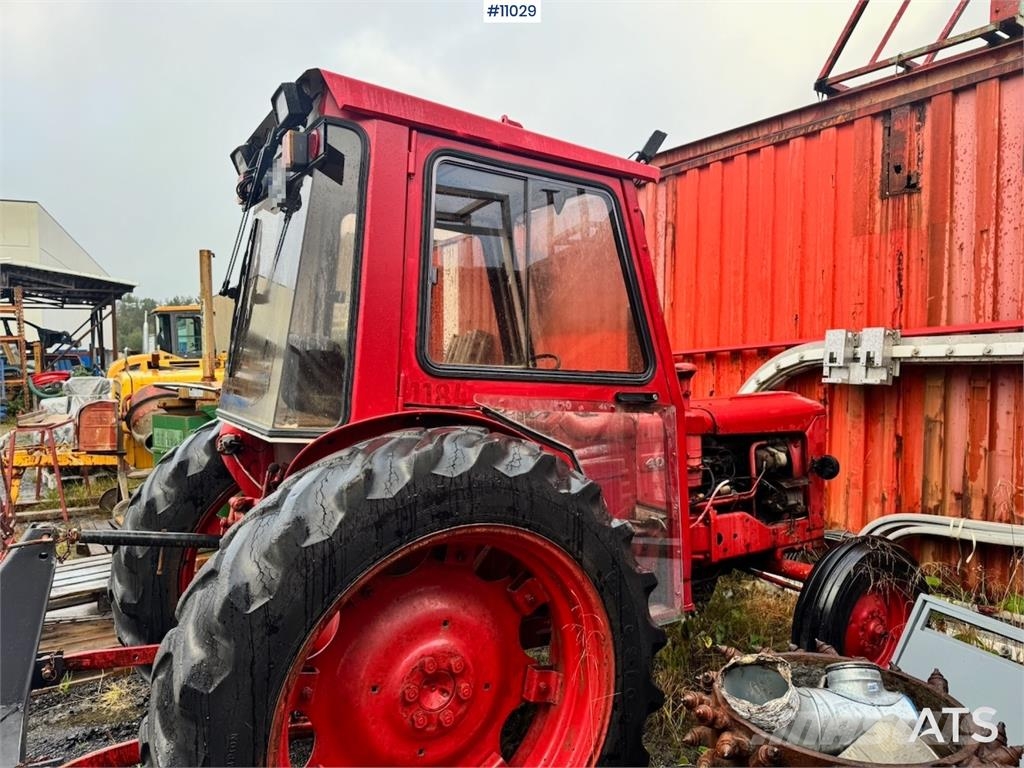 Bolinder-Munktell BM 400 Buster Tractors