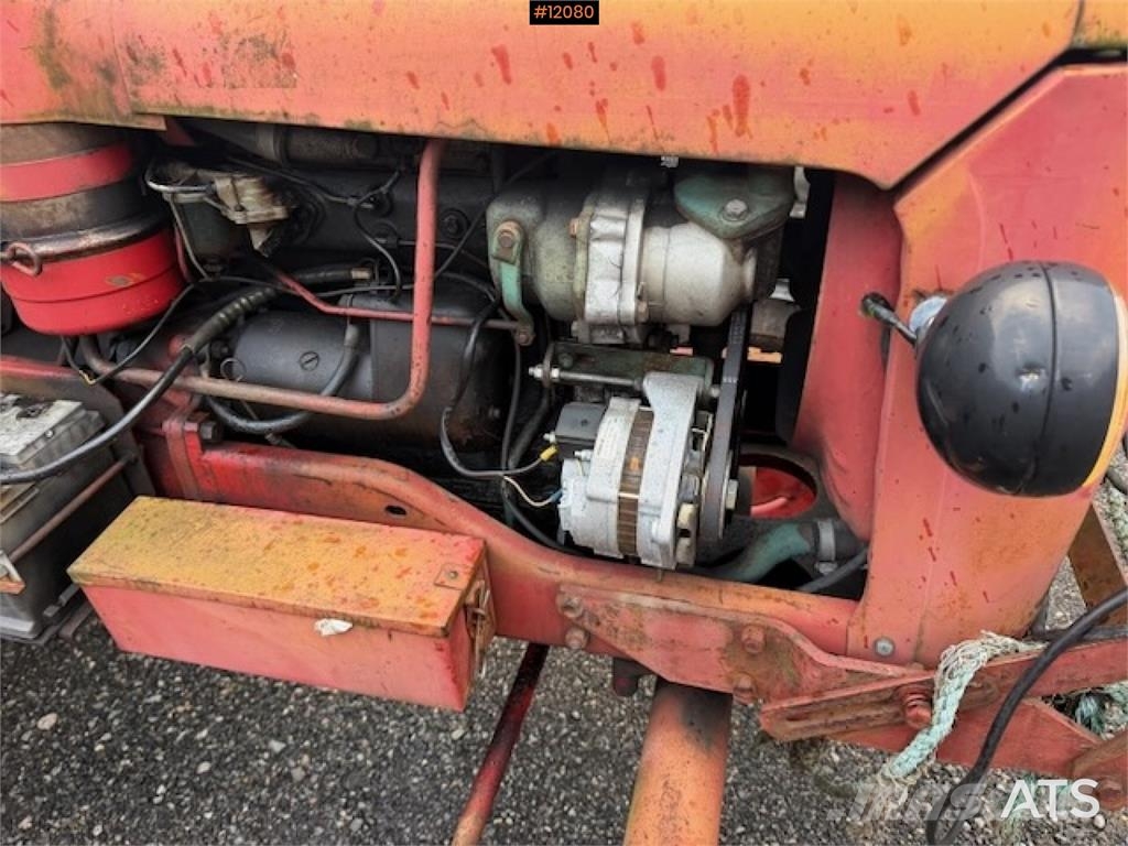 Bolinder-Munktell BM Buster 320 Traktorer