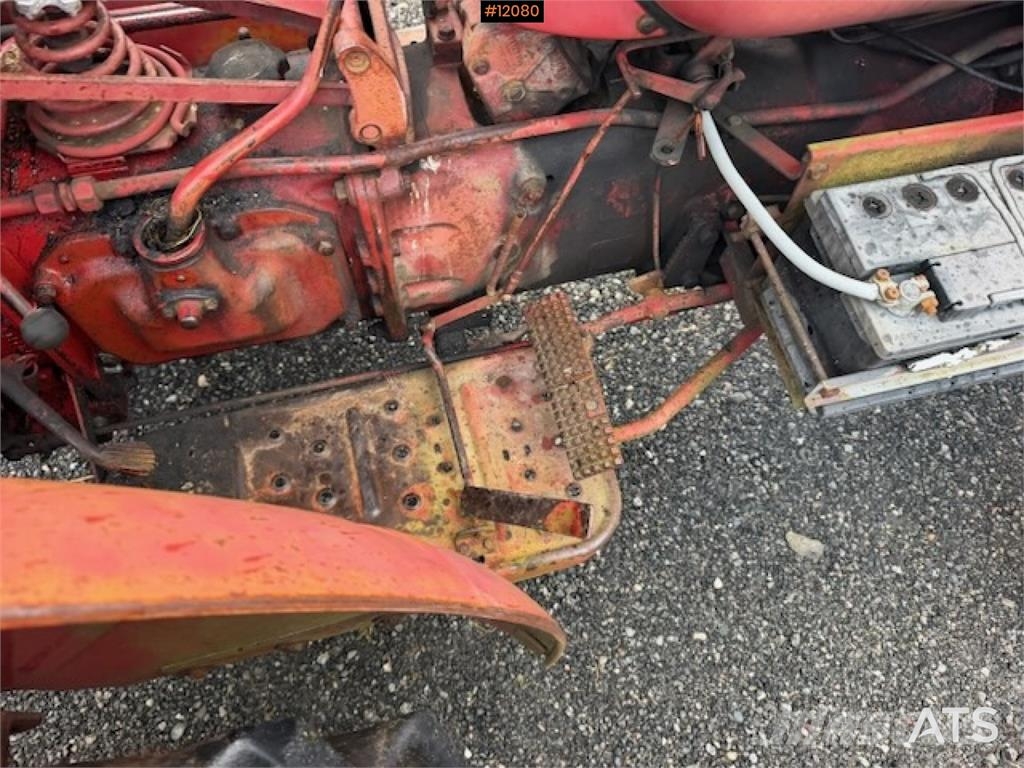 Bolinder-Munktell BM Buster 320 Traktorer
